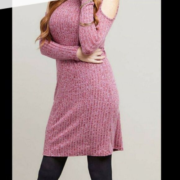 PIPHAY Chelsea Red Heathered Ribbed Knit Cold Shoulder Long Sleeve Dress XSMALL - Picture 1 of 14